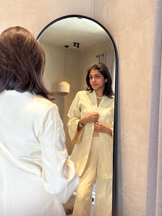 Niddhika Shah in Vyom