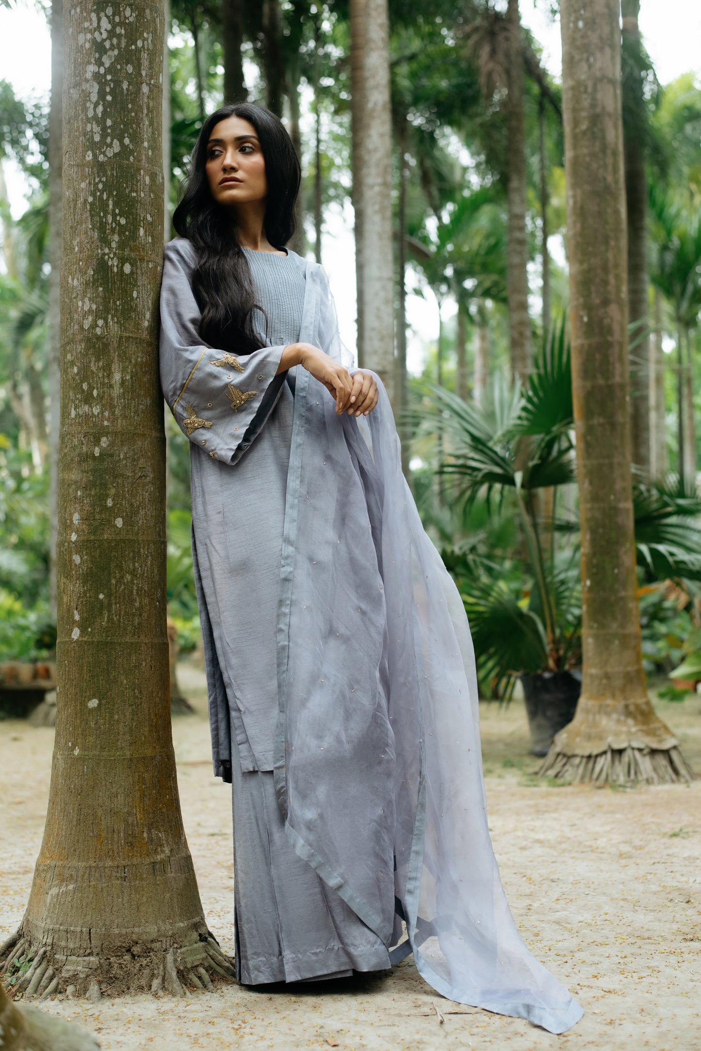 Utsa (grey)