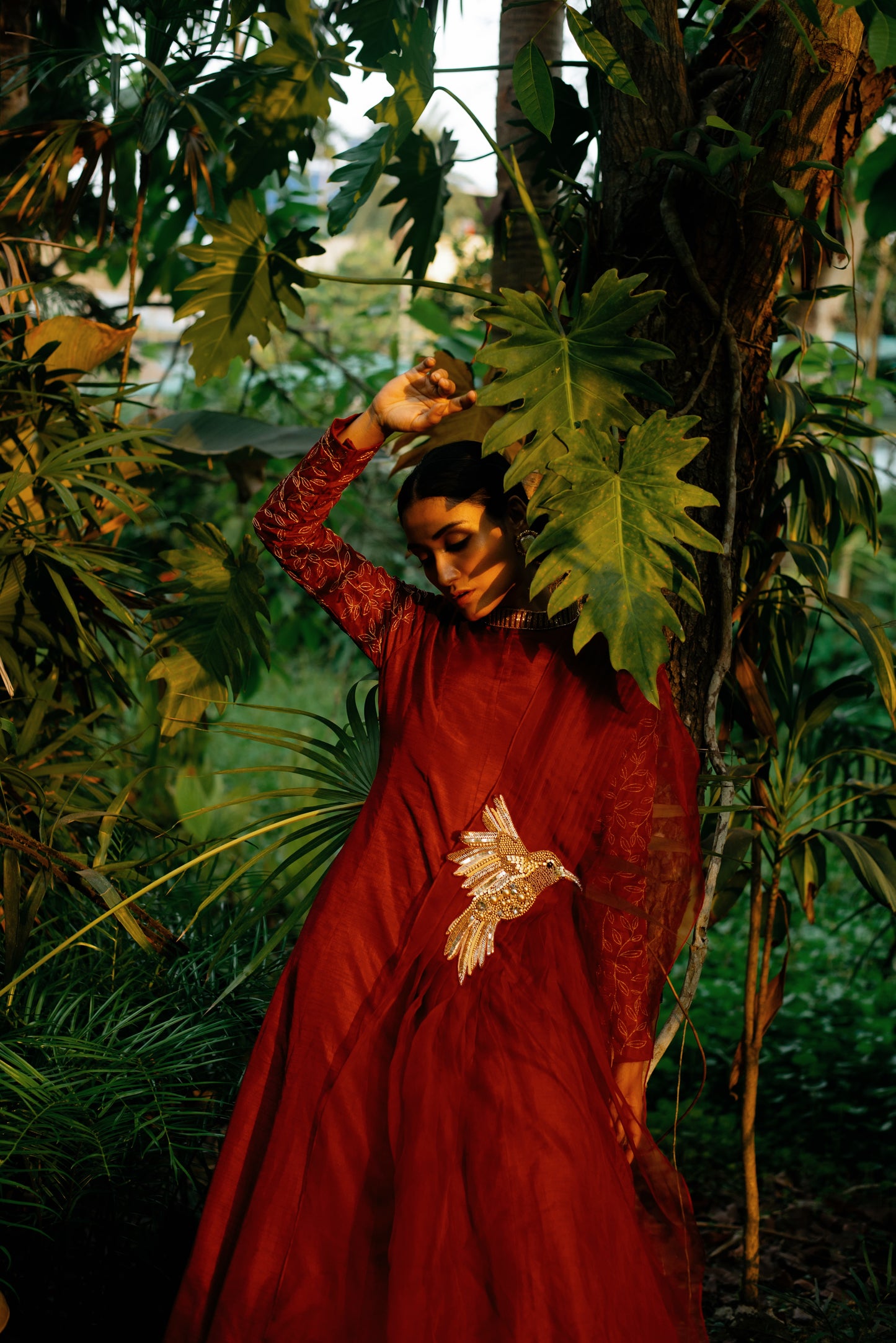 Mukta (maroon)