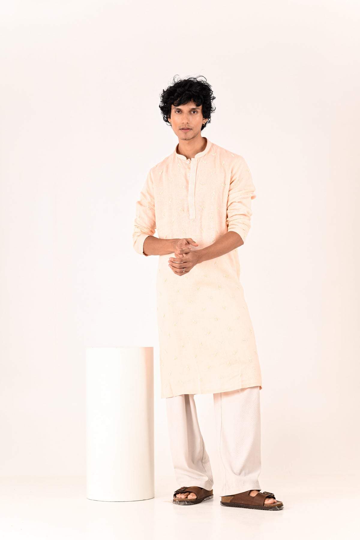 Gulabi Kurta
