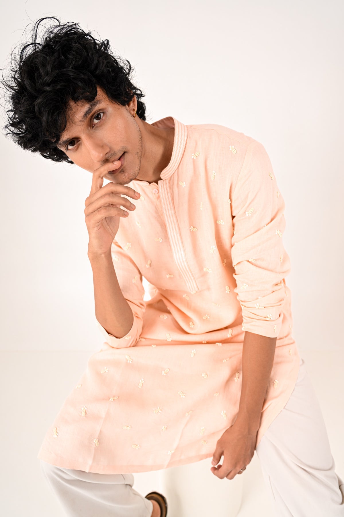 Gulabi Kurta